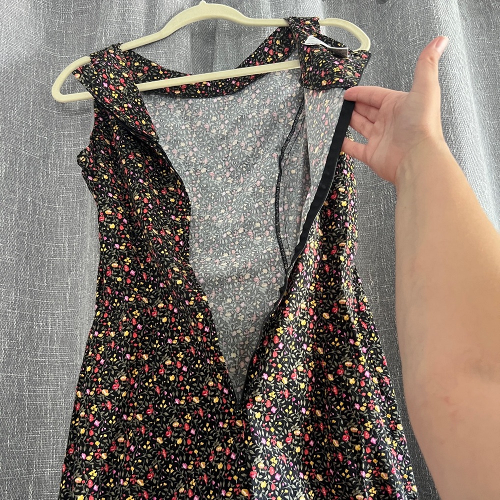 Vintage 90’s Betsy Lauren - ditsy floral print on black mini dress - size 10 - Picture 11 of 14